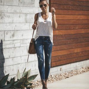 KanCan Jeans Distressed Double Ripped Knee